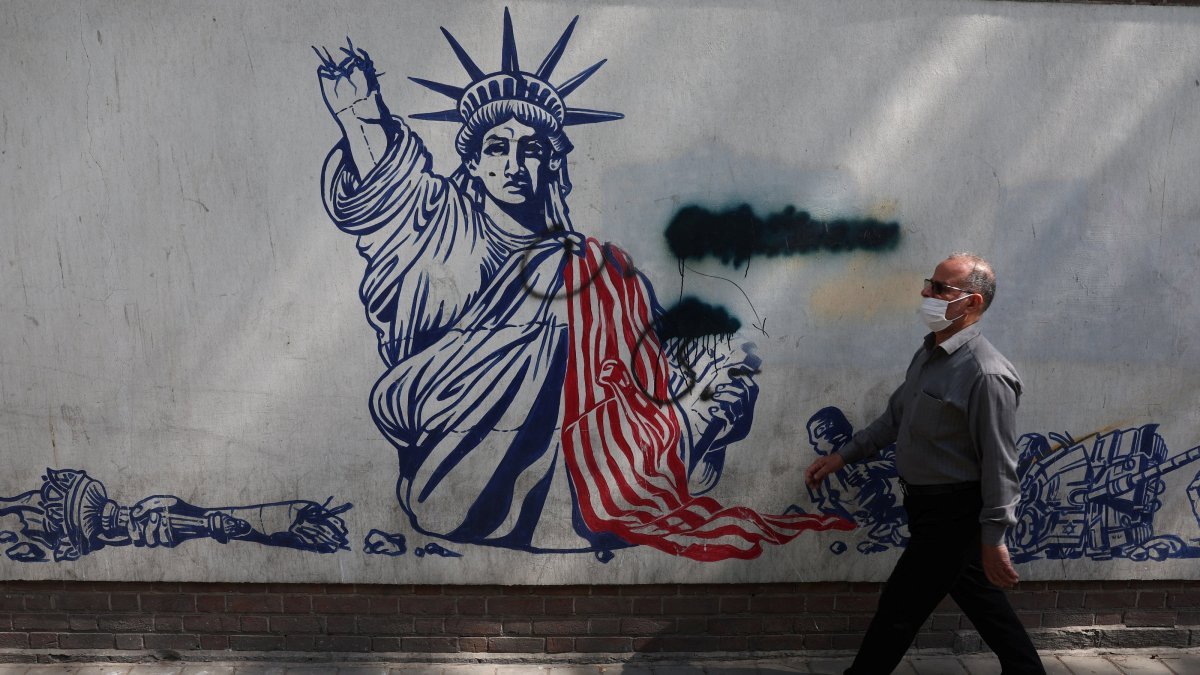 Iran-US Messaging Battle and Strategic Communication Impact